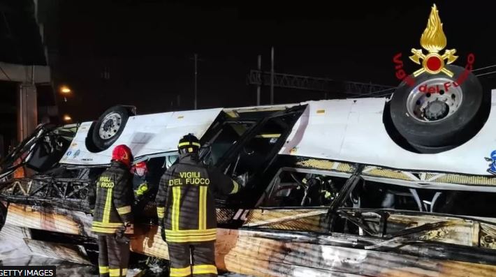 इटालीमा भयानक बस दुर्घटना, आगलागीमा परी २१ को मृत्यु