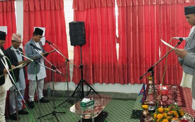 कर्णालीका नवनियुक्त ४ मन्त्रीले लिए शपथ, विनोद शाह अनुपस्थित