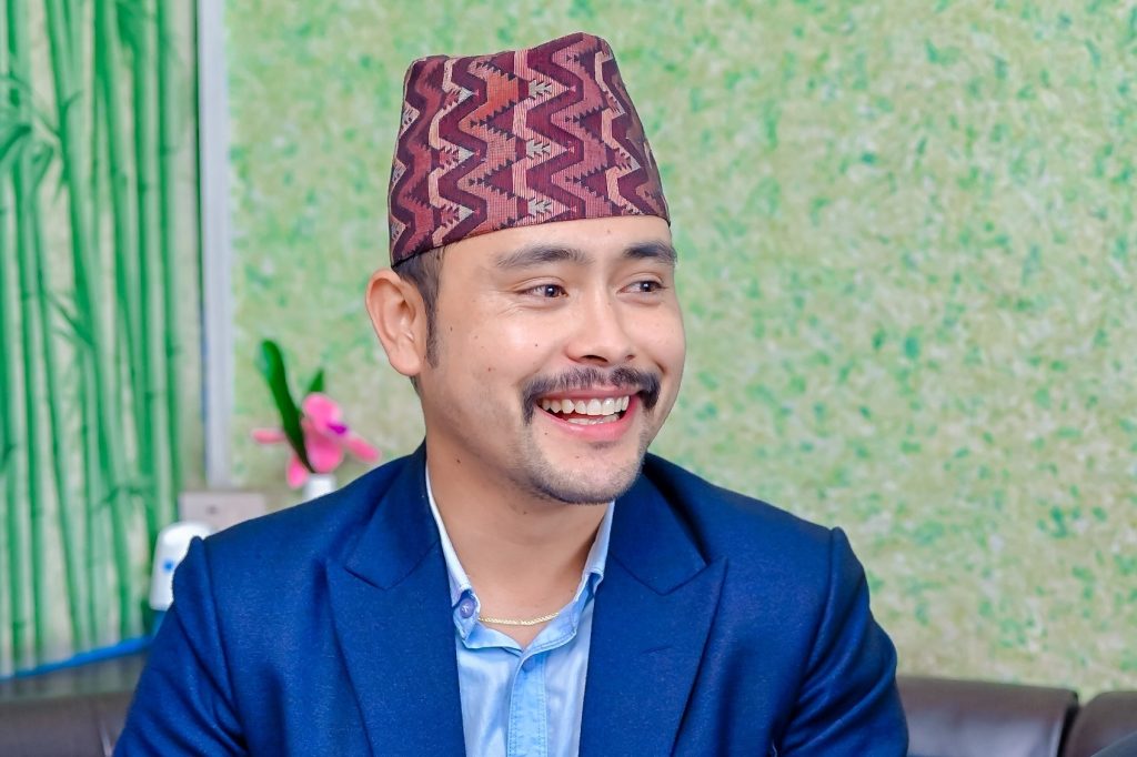 ‘नखोज्नू’ – क्षितिज समर्पण